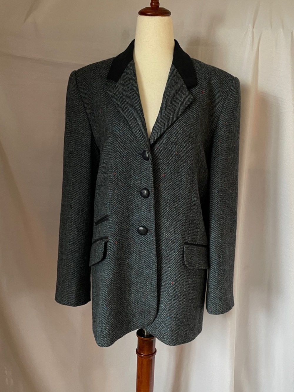 Brian Tucker tweed blazer, size 8